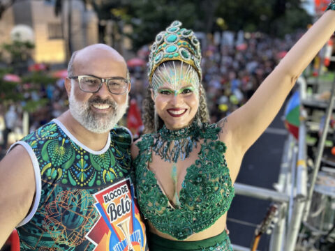 Robhson Abreu e Alinne Dias rainha do Bloco sob o trio do Bloco de Belô