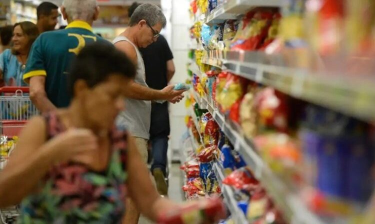 Em Uberlândia cesta ultrapassa R$ 700