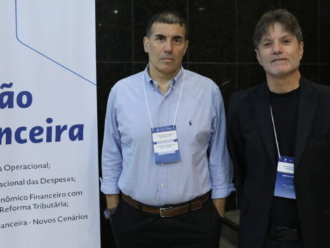 Alessandro Mandurino e Márcio Scalioni durante o Summit de Inteligência Estratégica realizado em Belo Horizonte