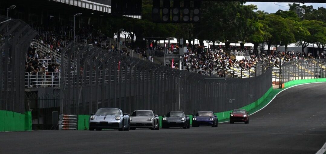 Os convidados da Porsche conduziram no traçado do autódromo diferentes modelos da marca