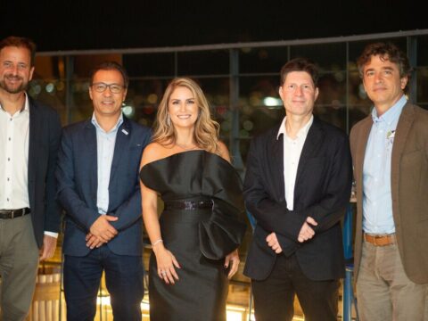 Cônsul honorária da Finlândia Patrícia Coutinho recebe homenagem da Embaixada da Finlândia