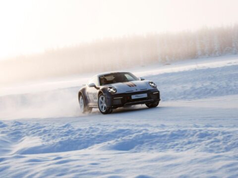 Clientes da Porsche vivem experiência extrema no Ártico no Porsche Ice Experience