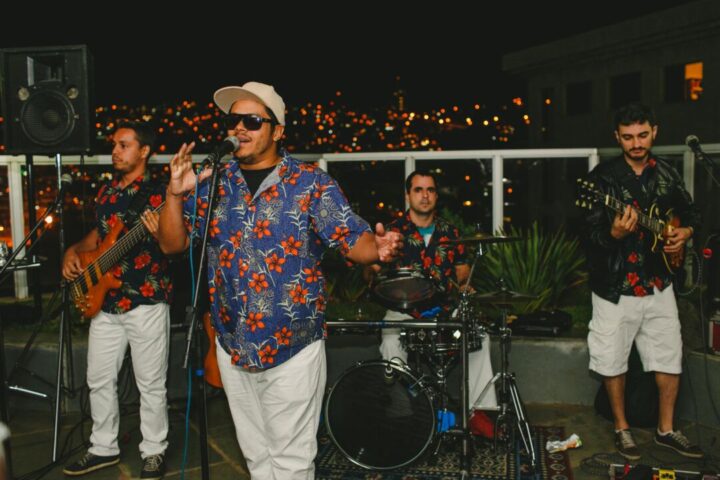 Sensacional de Rolé promove shows gratuitos na Casa Floreana Banda Raga Mofe se apresenta em turnê ao vivo durante o Sensacional de Rolé na Casa Floreana em Belo Horizonte