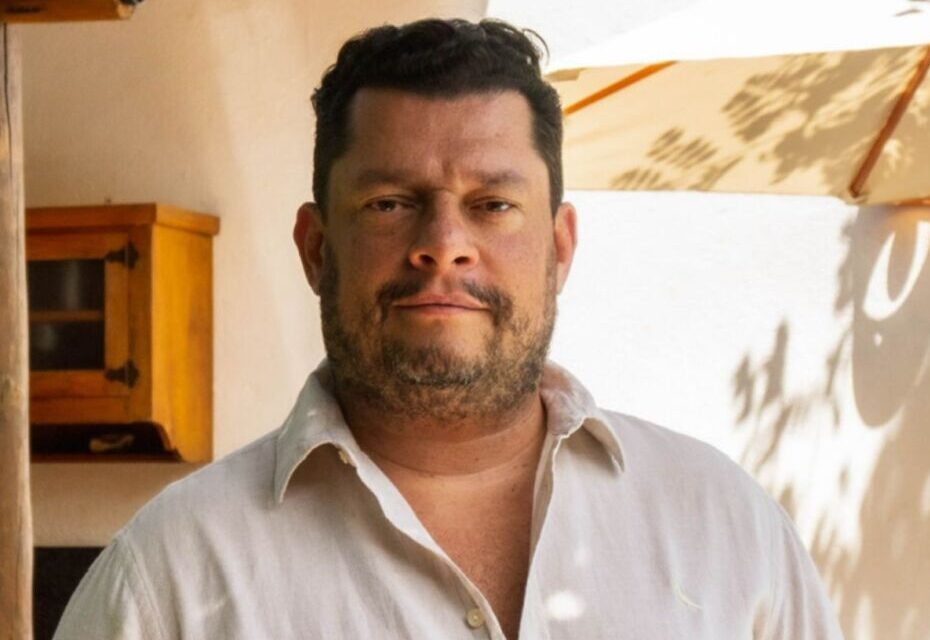Alexandre Pampolini, fundador da Paralelo 17 Empresário Alexandre Pampolini, fundador da Paralelo 17 Negócios, empresa especializada em imóveis de alto padrão no litoral da Bahia
