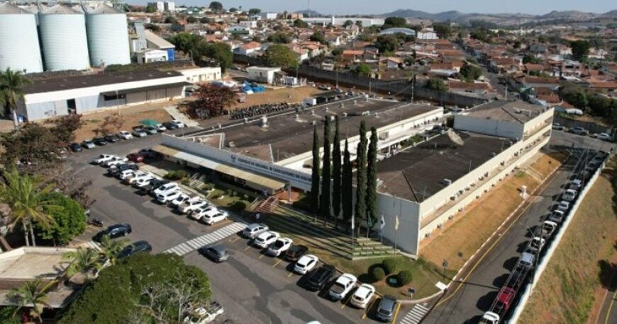 Cooxupé fatura 17 bi e distribuirá 185 milhões