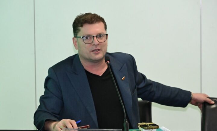 A ind&uacute;stria do clique vazio: quando audi&ecirc;ncia vira ilus&atilde;o - 