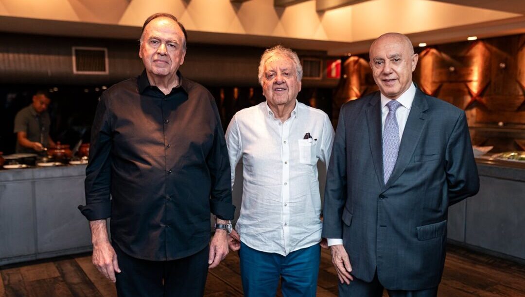 Antonio Eustáquio da Rocha Soares Emanuel Carneiro e Edison Simão