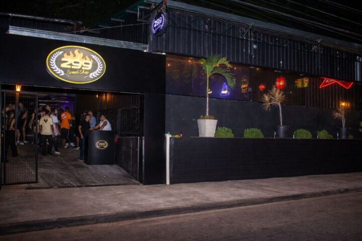 299 Speed Shop recebe shows e programação musical Páscoa: Fachada do 299 Speed Shop, bar com programação musical e shows ao vivo em Belo Horizonte