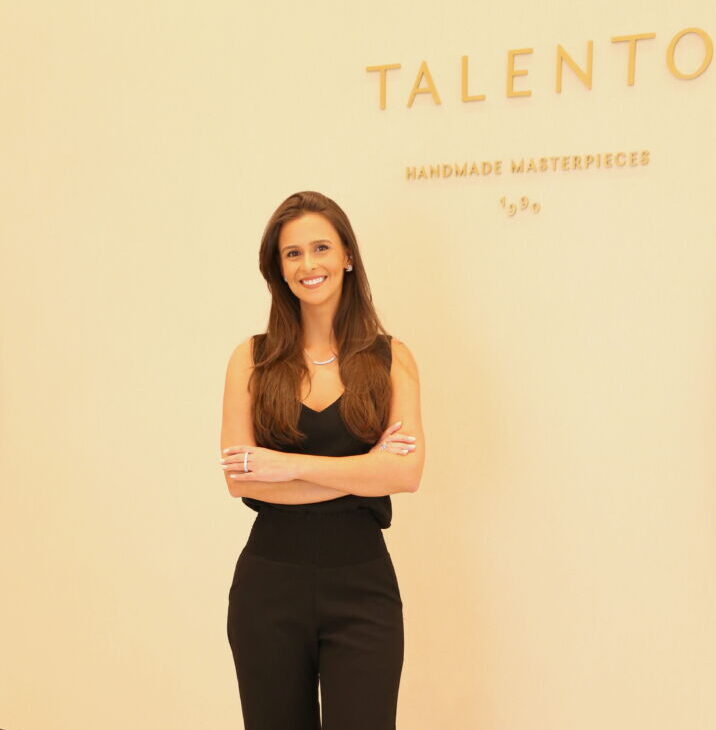 Geórgia Géo assume nova fase da Talento Joias em Minas Geórgia Géo na nova unidade da Talento Joias no Belvedere, em Belo Horizonte, durante nova fase da marca em Minas Gerais