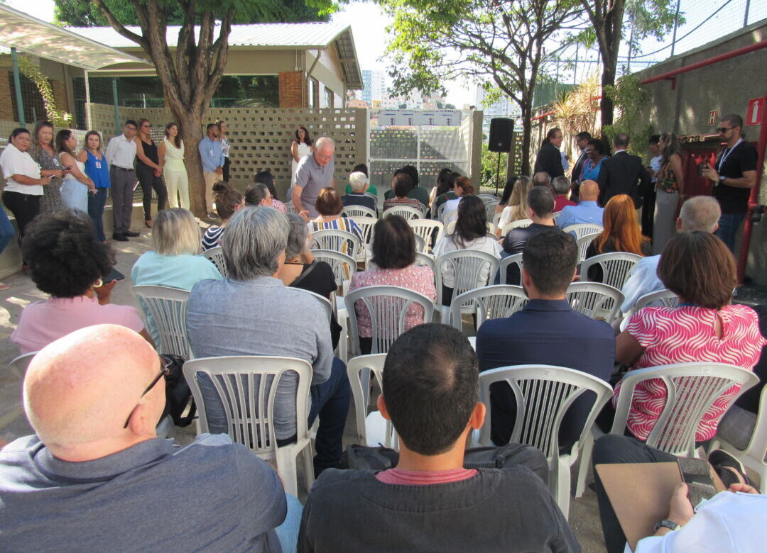 Evento no Hospital Dia André Luiz reúne pacientes, familiares, profissionais e convidados durante celebração dos dois anos da unidade de saúde mental em Belo Horizonte