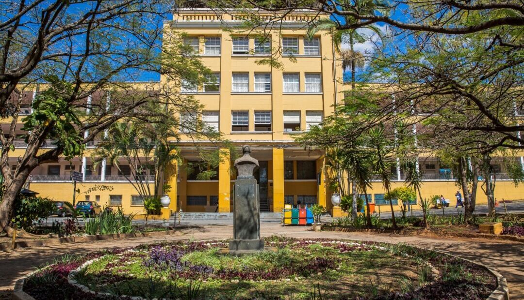 Fachada do Hospital da Baleia, em Belo Horizonte, referência no tratamento oncológico e no atendimento a pacientes com câncer de mama pelo SUS