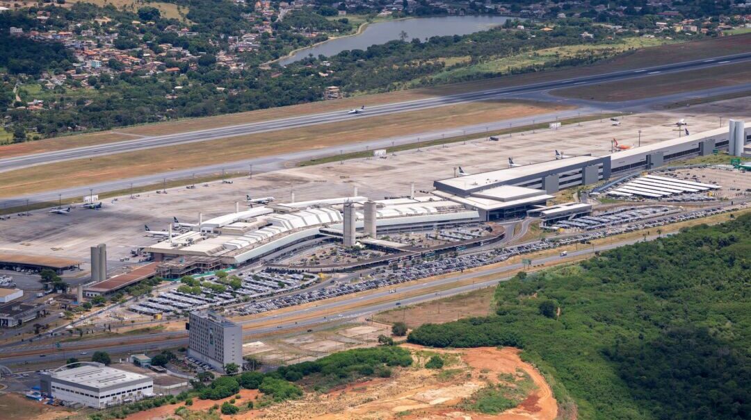 Vista aérea do BH Airport, em Confins, na Região Metropolitana de Belo Horizonte, terminal que amplia a malha aérea nacional com nova rota direta para Macapá