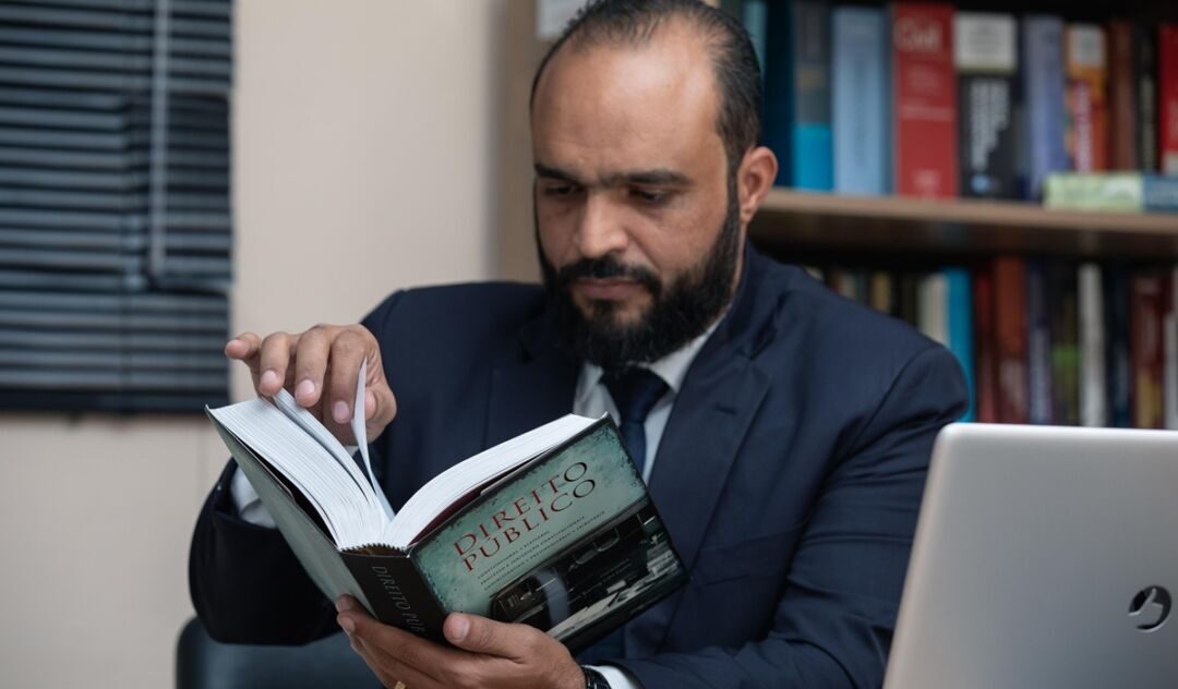 advogado LEANDRO AGUILAR