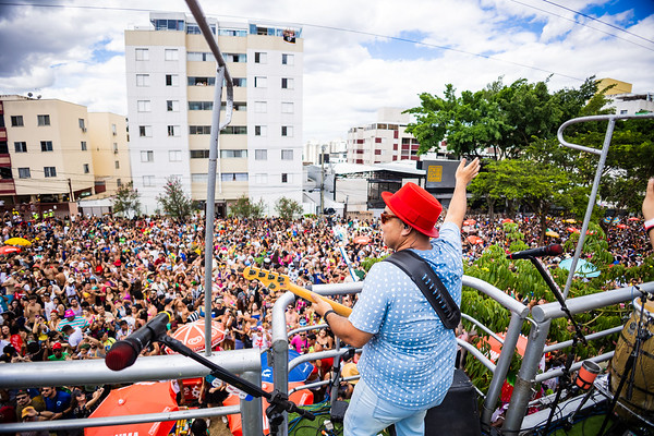 Shopping de BH se transforma em um grande arraiá de música e sabores