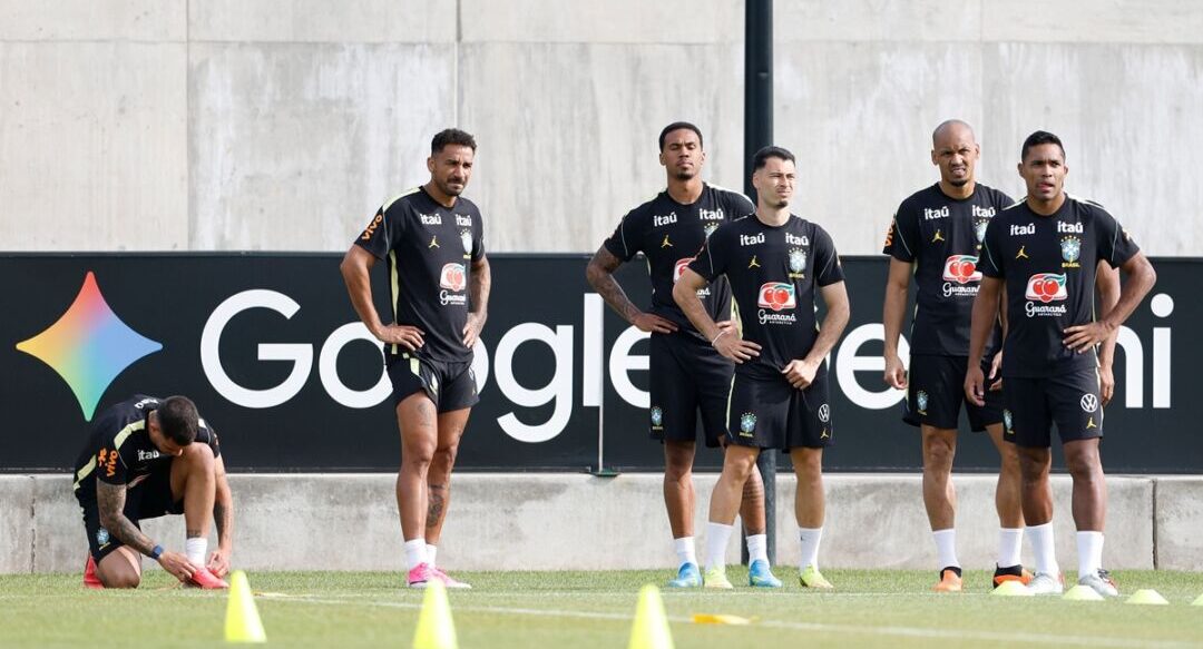 Seleção Brasileira mede forças com o Egito de olho na estreia na Copa do Mundo