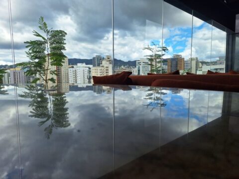 A experiência de viver BH como turista em um hotel de rede internacional