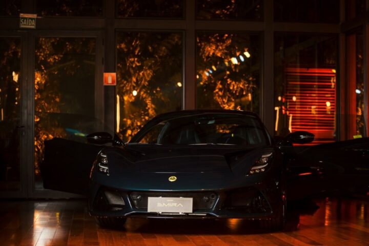 Lotus Emira