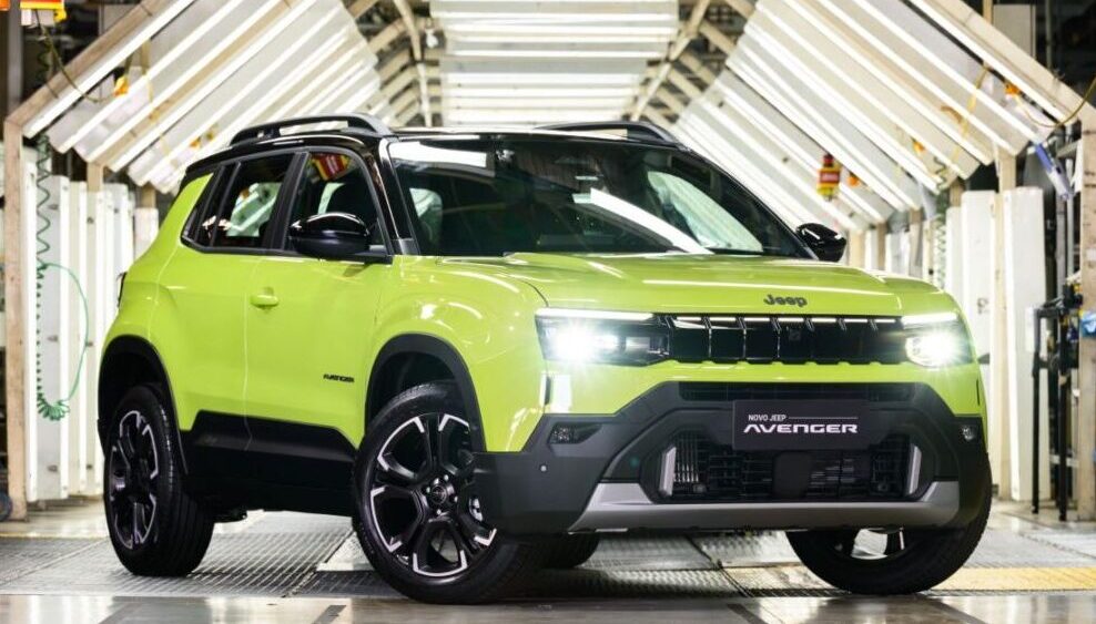 Stellantis confirma Jeep Avenger híbrido para o mercado brasileiro