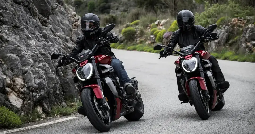 XDiavel V4 marca nova fase da sport cruiser da Ducati