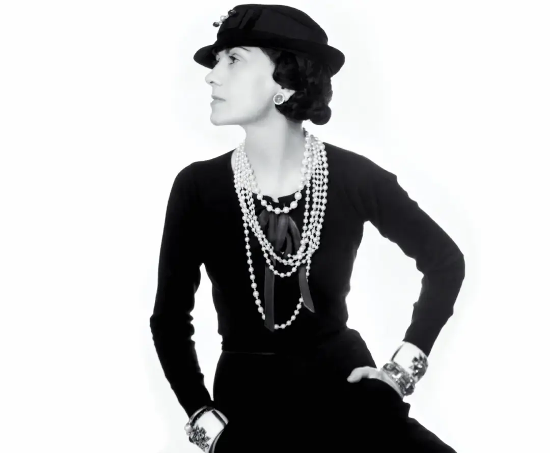 Coluna Entre Linhas Coco Chanel Entre Linhas: Coco Chanel