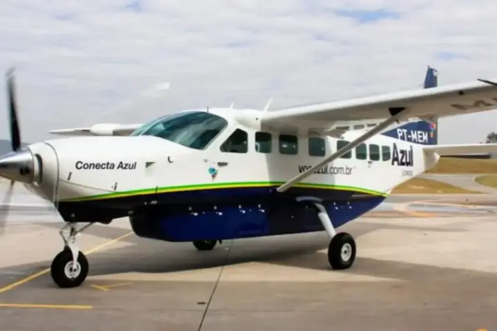 Avião da Azul Divulgação Azul BH ganha voos para Diamantina e São João del Rei Avião da Azul Divulgação Azul