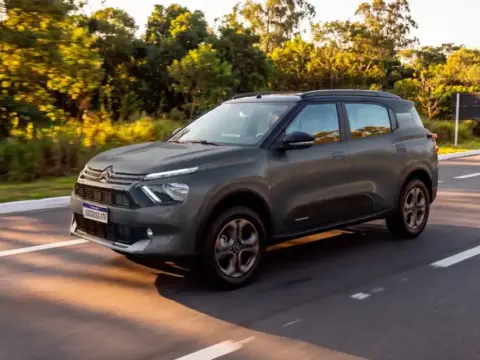 Citroën atualiza modelos com novas cores e tecnologias