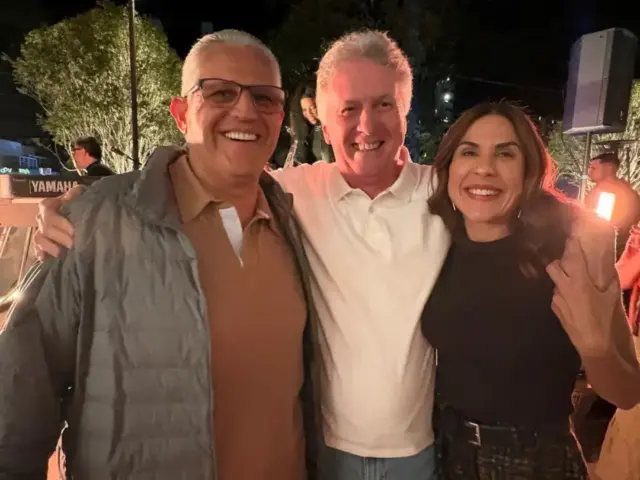 Emílio Brandi, Cláudio Pereira e Ana Carolina Felix em evento no Botânico Shopping Emílio Brandi, o empresário Cláudio Pereira e a diretora do Botânico Shopping, Ana Carolina Felix, durante evento realizado pelo empreendimento em Belo Horizonte