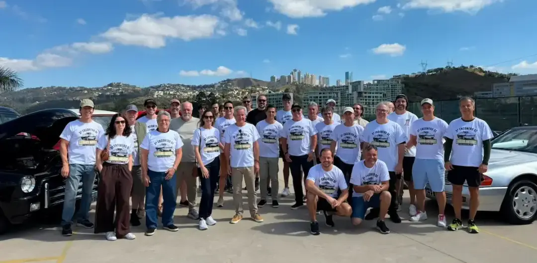 Clássicos sobre rodas movimentam encontro de antigomobilismo em Nova Lima