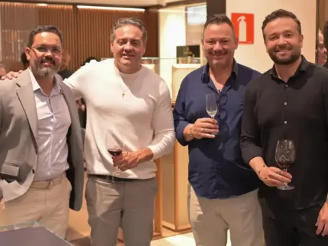 Manoel Bernardes apresenta coleção Tudor 2026