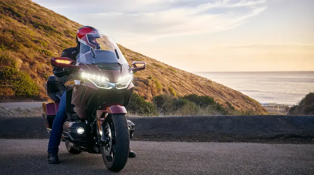 Honda atualiza Gold Wing e lança edição de 50 anos no Brasil