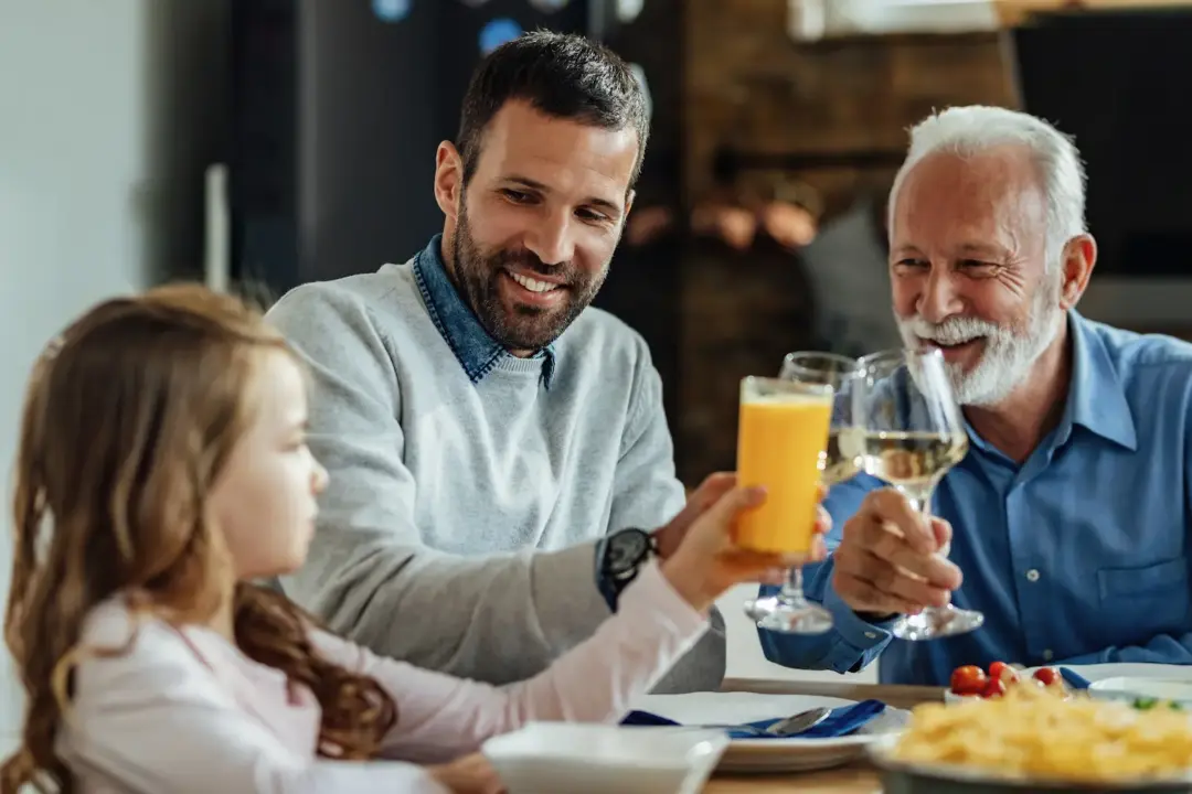 Gastronomia, brindes e encontros em família inspiram roteiros para celebrar o Dia dos Pais em BH