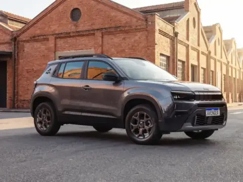 jeep avenger altitude 001