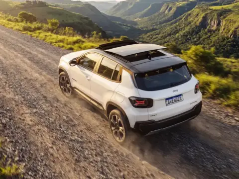 jeep avenger limited tetosolar 001