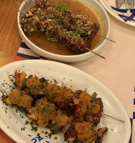 Brochete de Polvo e Espeto de Coração de Pato Brochete de Polvo e Espeto de Coração de Pato
