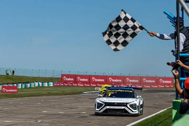 Felipe Fraga líder do campeonato vem de vitória na etapa gaúcha- Curvelo recebe Stock Car pela segunda vez no ano