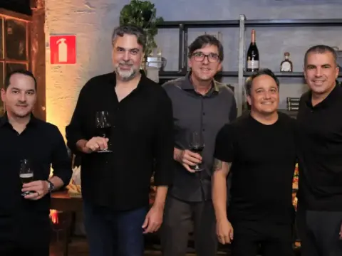 Filipe Rachid, Leonardo Andrade, Giuliano Zago, Giovanni Manzali e Douglas Moreira