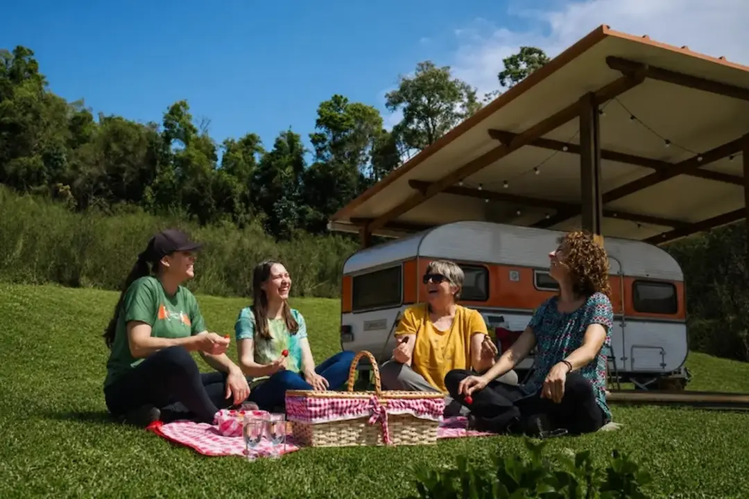Passeio no sítio ecológico é uma boa alternativa ao ar livre para as famílias no feriado Foto Divulgação Araukaria Brazil