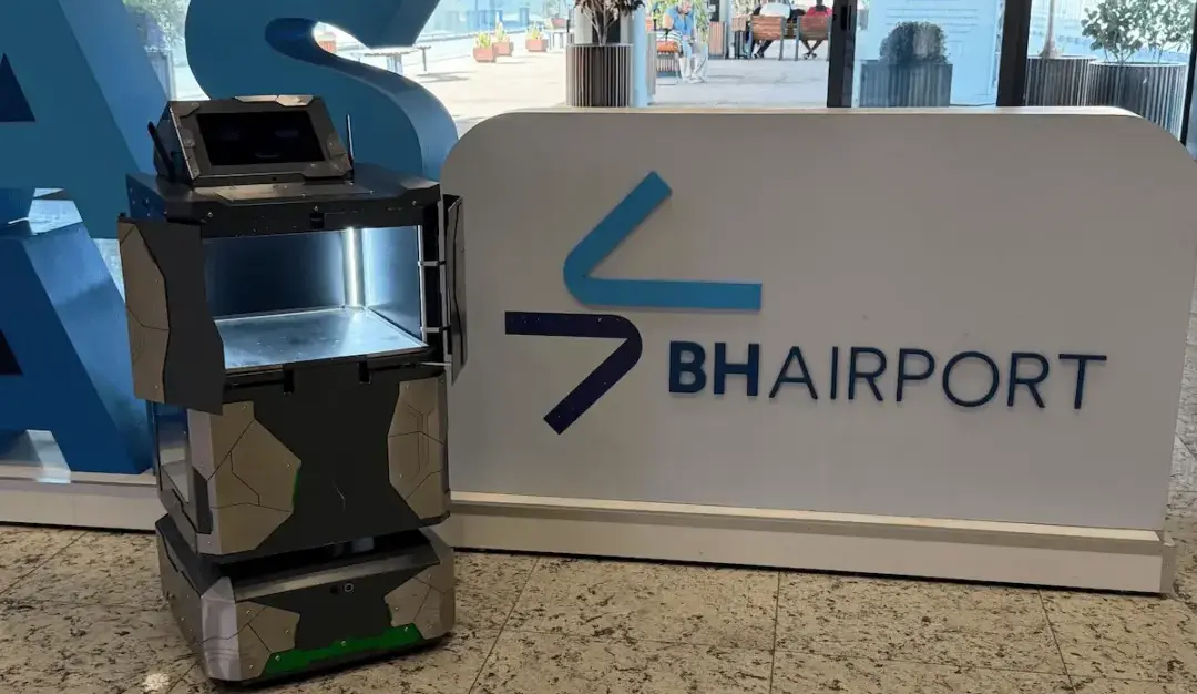 Robô BH Airport Tecnologia autônomo utiliza robô para realizar entregas de produtos a passageiros e visitantes no BH Airport, em Confins