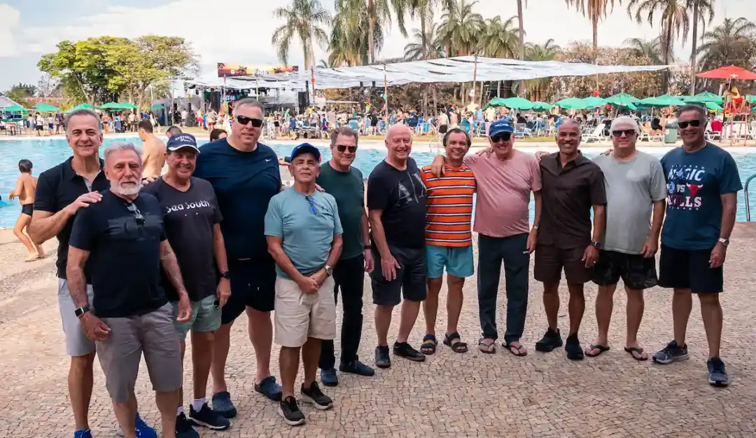 Luau transforma gramado do Pic em pista de dança