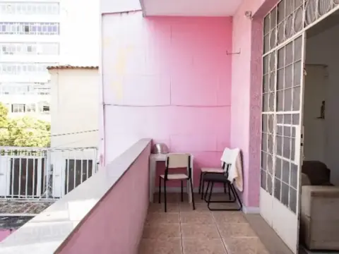 Varanda da instituição antes da revitalização
