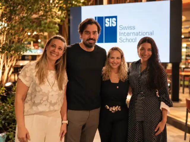 Júlia Trani Pedro Guerra Gisele Andrade e Giulia Schneider (1) Júlia Trani Pedro Guerra Gisele Andrade e Giulia Schneider (1)